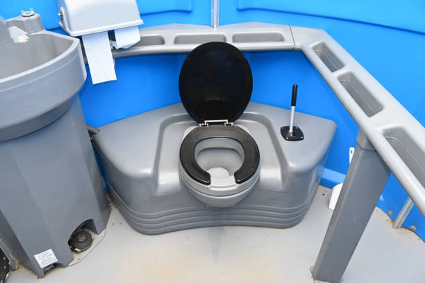Best Portable restroom trailer rental  in Smithsburg, MD
